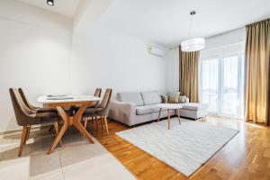 Status-M Apartments 153