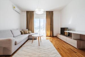 Status-M Apartments 153