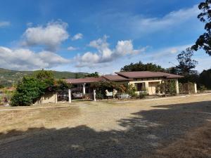 Menus de Boquete 2 Bonita Vista a las Montañas