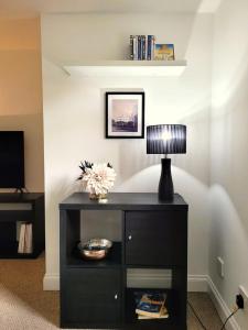 Walk to town, families & friends, easy parking