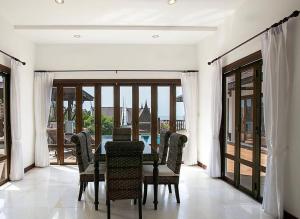 Villa i Mae Phim med privat pool och havsutsikt