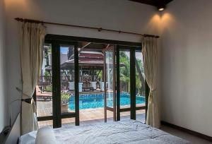 Villa i Mae Phim med privat pool och havsutsikt