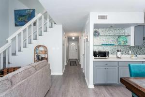 Bayside Waterfront Home with Private Patio