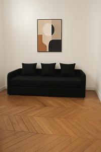 8 chambres, Av des Champs-Elysées