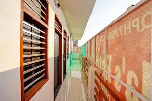 Hotel O Chawlas Hotel & Restaurant