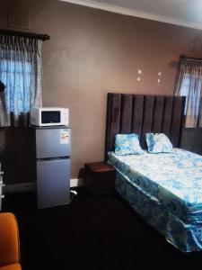 Yellow Stars Guesthouse 1hr 2hrs 3hrs Day Rest