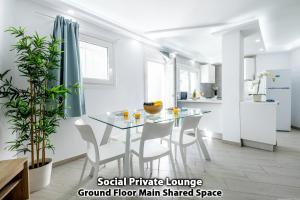 Villa Fiesta Las Americas up to 14 Guests Party Stay