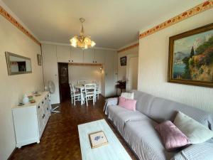 4PA44 appartement avec piscine et parking