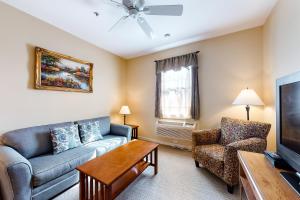 The Colonels Suites Unit 3