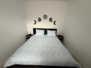 Bright apartment in the heart of Chimay, 40 m² with view