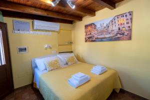 Little house Airport