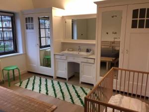 Spacious House with 6 Bedrooms in De Panne