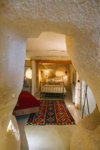 Potamia Cave Suites