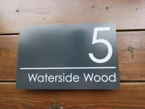 5 Waterside Wood