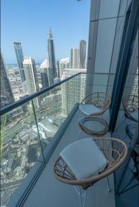 Nasma Luxury stays- Luxury-highfloor-iconic location