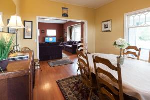 Daisys Place 30 day minimum