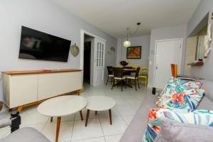 Apto 3 quartos Av. Atlântica JR1434