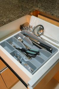 Solstice at BGC- Modern & Stylish 1BR in Uptown BGC