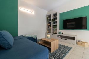 Style Shelter With Garden Near Downtown