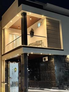 33 villa
