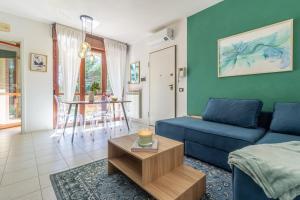 Style Shelter With Garden Near Downtown