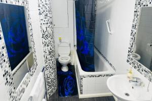 3Bed Apartment Sleeps 6 - Free Parking Wifi