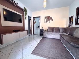 Casa espaçosa com churrasqueira