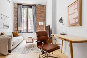 Blueground Ukrainian Village view nr Tompkins Square Park NYC-2072