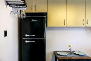 Adorable Jacuzzi flat in the most alive Athens!