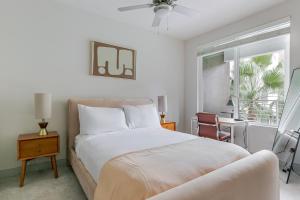 Blueground East Industrial pool nr Lake Elizabeth SFO-2074