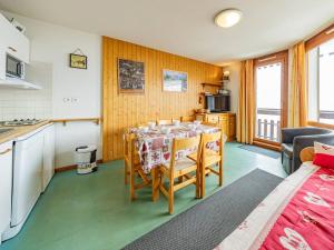 T3 moderne au pied des pistes pour 6 personnes à Saint-François-Longchamp - FR-1-807-17