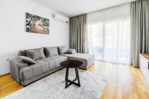 Status-M Apartments 187