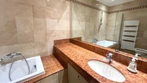 PORT DE CANNES SUPERBE 3 Pièces