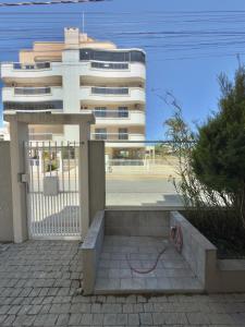 Apto Praia de Bombas - 4 pessoas