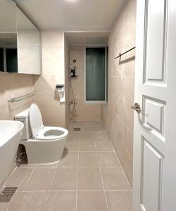 Gangnam, Sinnonhyeon Station Clover Stay