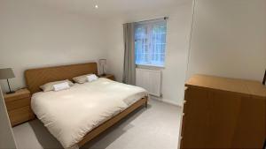 Spacious Notting Hill town house