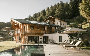 Luxury Chalet In The Dolomites With Spa And Pool