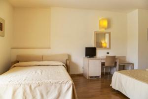 Superior Triple Room room in Hotel Mara