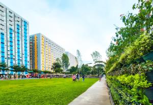 Urban Stay with Netflix KTV Wifi and Gym Park