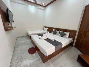 Hotel welcome & restaurant
