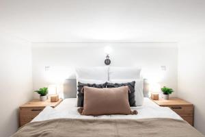 Central - NEW - Comfy Home