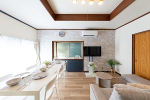 駅徒歩6分 4ldk 82平米 最大8人 成田空港から約40分 和と洋の美しい室内 隠れ家 せつきの宿