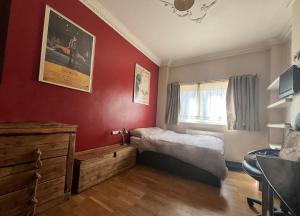 The Kings Road Apartment