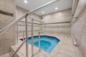 El Matador 239 by Alicia Hollis Rentals New Listing Open