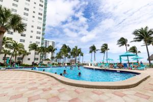 Beachfront Winter Escape, Balcony with Ocean View, Amenities