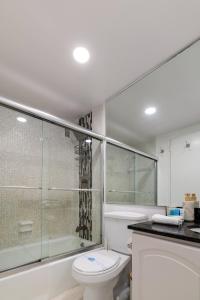 Beachfront Winter Escape, Balcony with Ocean View, Amenities