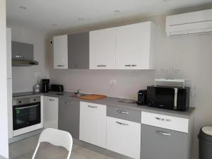 Studio à Six-Fours-les-Plages avec terrasse – 39 m²