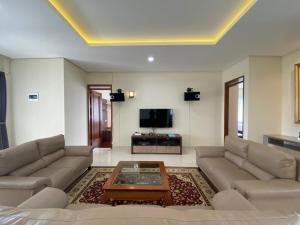 Villa palem 9 kamar 16-40 orang