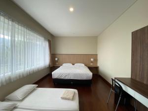 Villa palem 9 kamar 16-40 orang