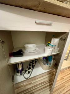 -The Conch- Room with Private Entrance and Bathroom